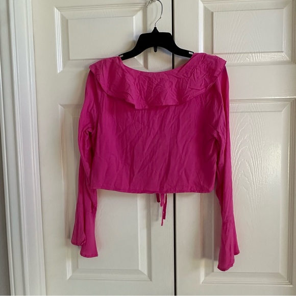 Showpo hot pink ruffle crop top - Picture 2 of 3